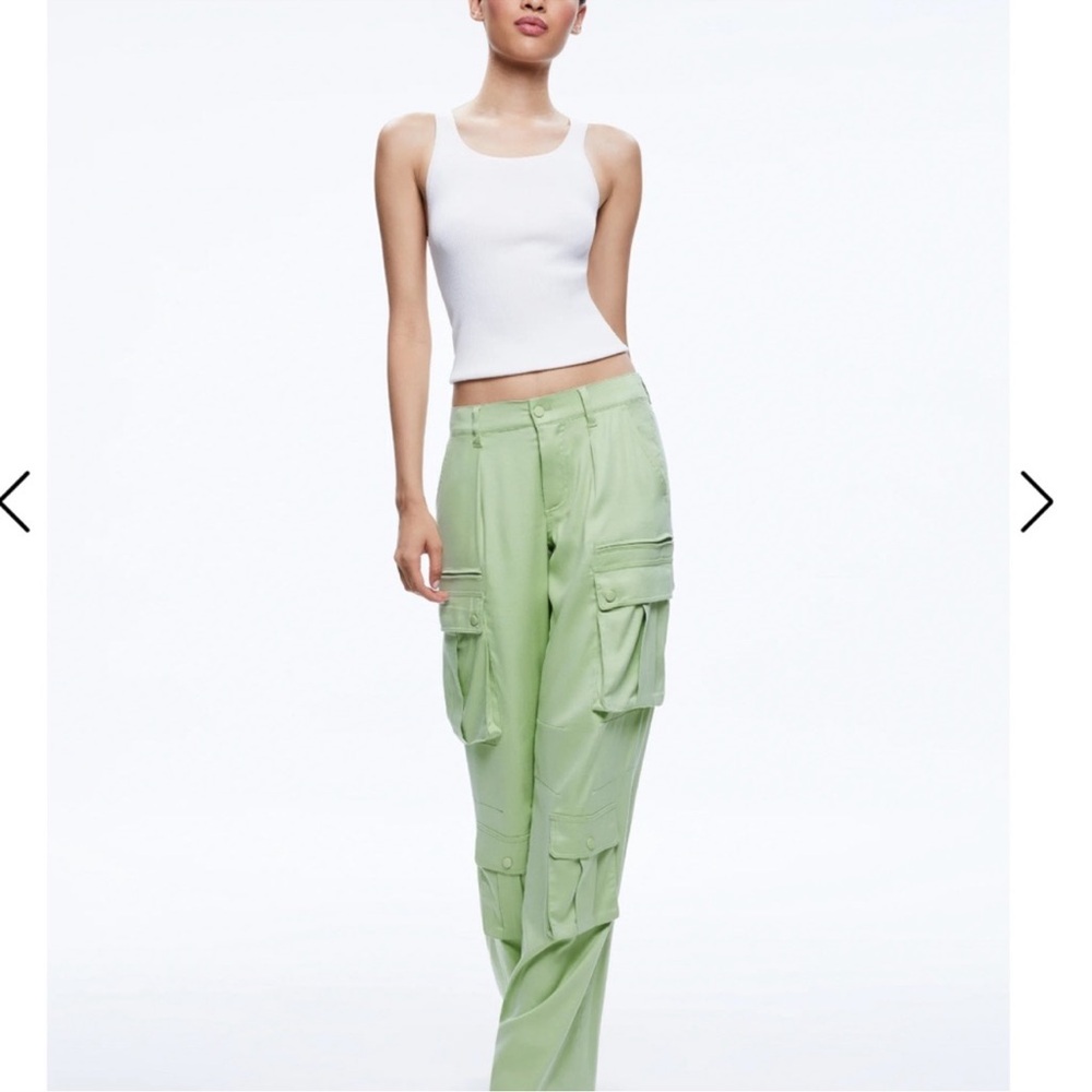 Alice + Olivia Light Green Wide Leg Cargo Pants - Picture 3 of 9